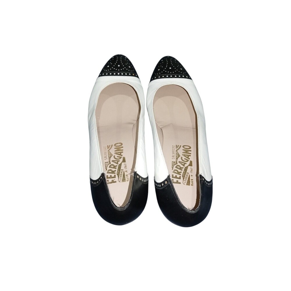 Vintage Salvatore Ferragamo Black and White Cap Toe Spectator Pumps-7.5-As/Is